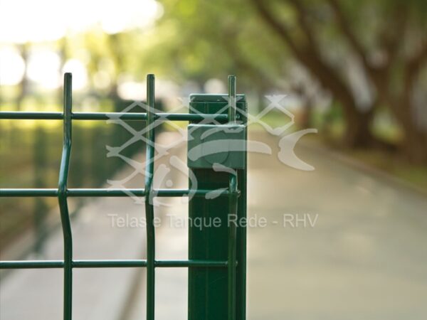 Detalhes do fixador para prender gradil verde