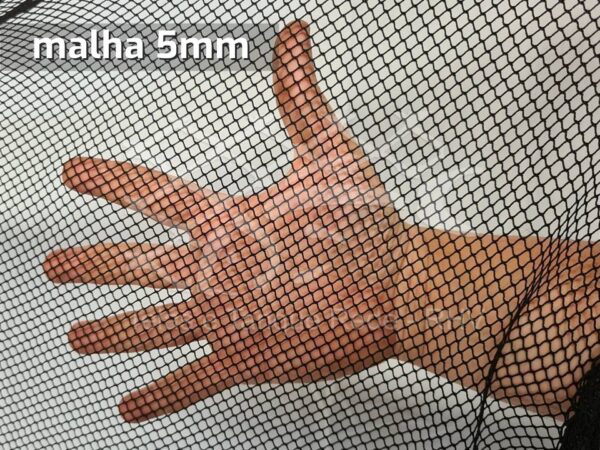 Tela malha 5mm utilizada na fabricação de berçário para alevinos criados dentro do tanque rede