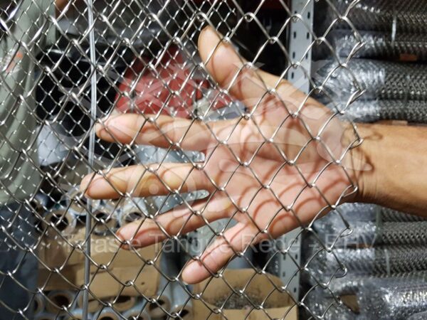 Detalhes tela tanque rede em inox