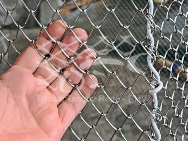 Detalhes da tela inox para tanque rede