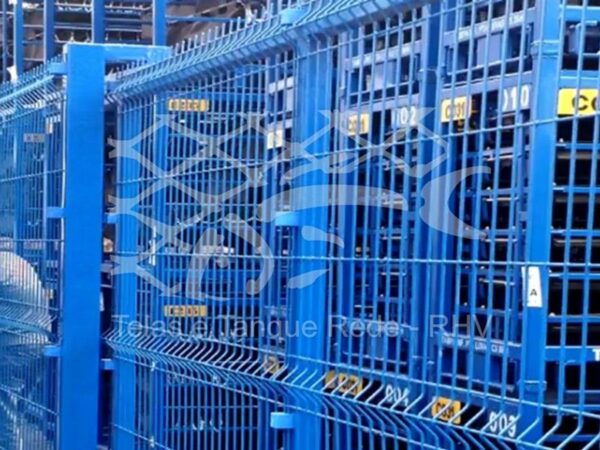 Fixador e prendedor de tela cerca soldada gradil azul