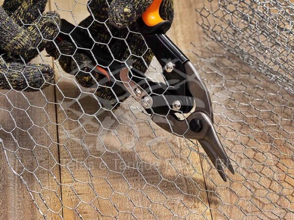 Instruções de como fazer um viveiro de tela de arame