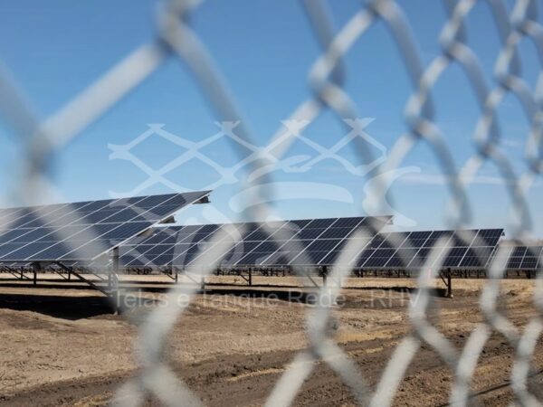Tela cerca alambrado em arame galvanizado ideal para cercamento, proteção, segurança de usina fotovoltaica